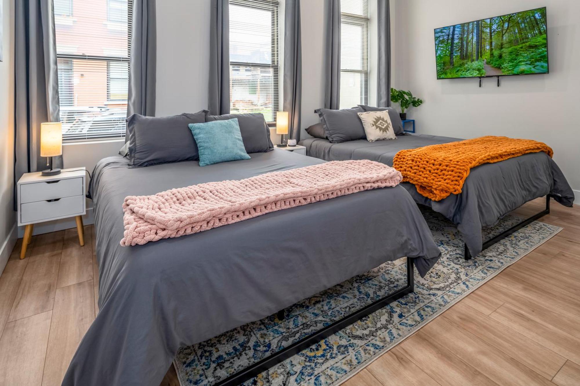 Prime Otr, 3 Lux Queen Beds, Two 55In Tvs, Steps To Tql, Findlay Market, Light Rail, Fast Wifi Cincinnati Esterno foto
