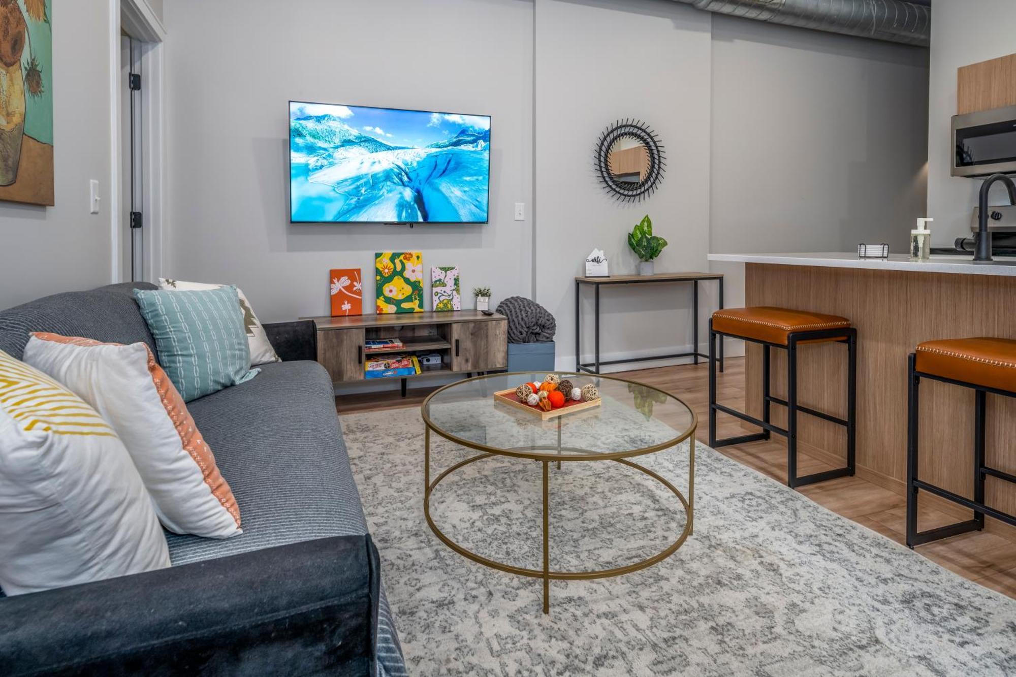 Prime Otr, 3 Lux Queen Beds, Two 55In Tvs, Steps To Tql, Findlay Market, Light Rail, Fast Wifi Cincinnati Esterno foto