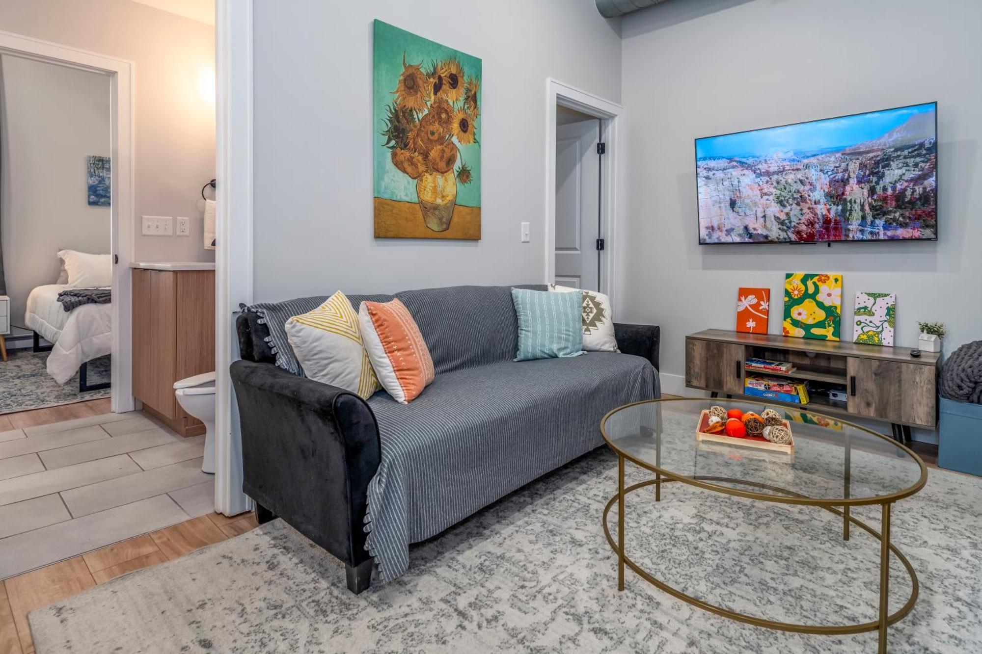 Prime Otr, 3 Lux Queen Beds, Two 55In Tvs, Steps To Tql, Findlay Market, Light Rail, Fast Wifi Cincinnati Esterno foto