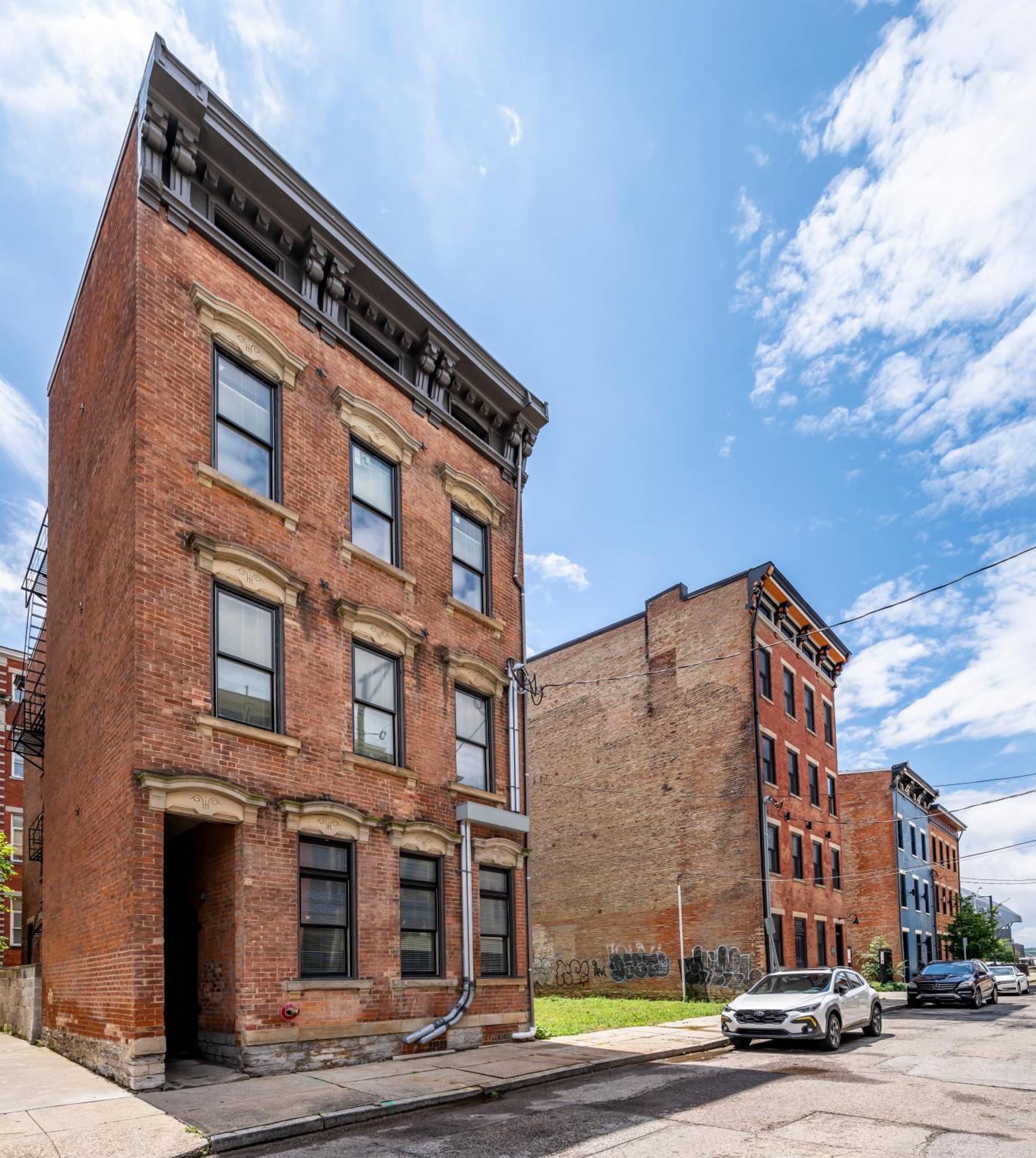 Prime Otr, 3 Lux Queen Beds, Two 55In Tvs, Steps To Tql, Findlay Market, Light Rail, Fast Wifi Cincinnati Esterno foto